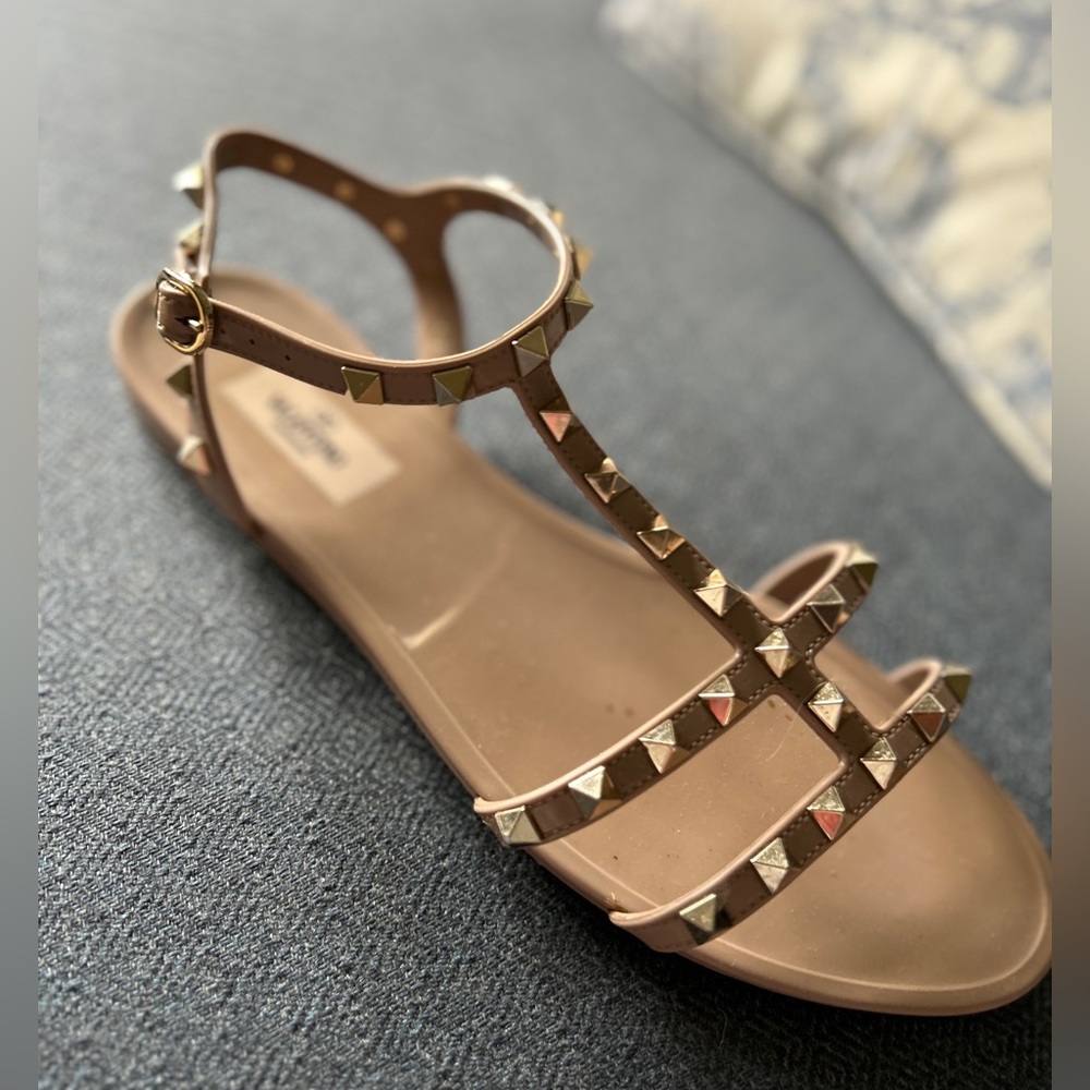 ONE RIGHT Valentino Jelly sandal size 40